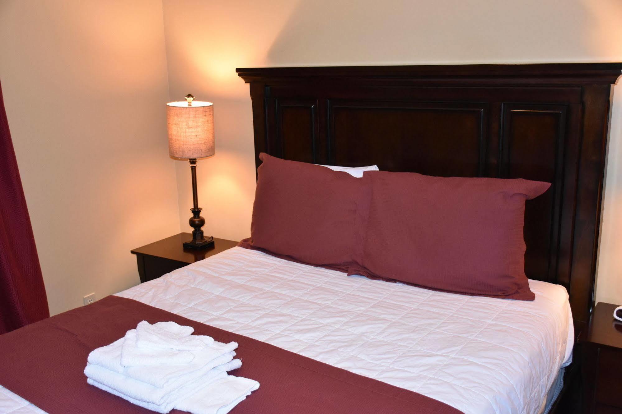 Yellowstone River Suites Gardiner Exterior photo